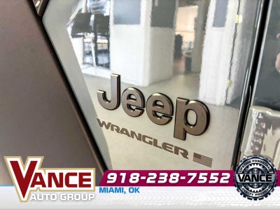 2025 Jeep Wrangler 4-Door Summit 4x4