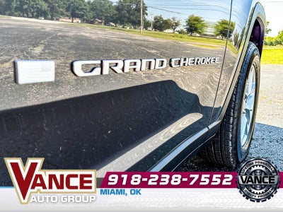 2025 Jeep Grand Cherokee GRAND CHEROKEE LAREDO X 4X4