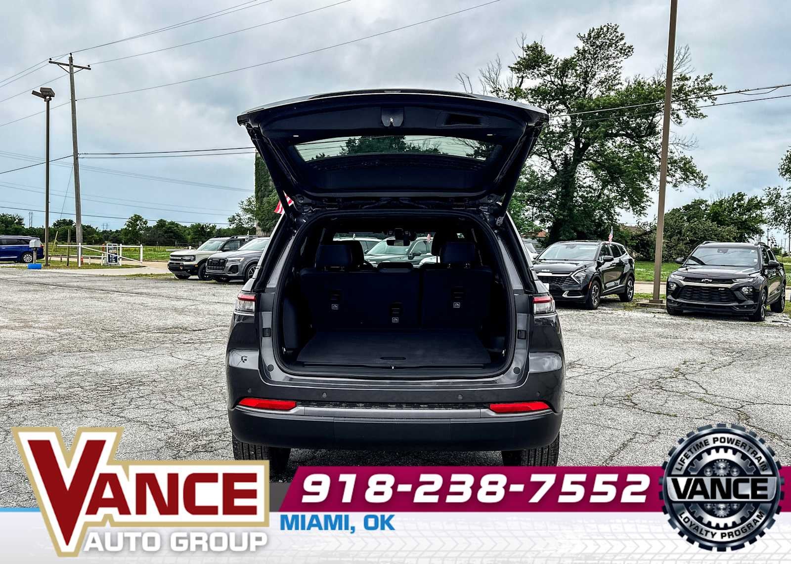 2026 Jeep Grand Cherokee GRAND CHEROKEE LAREDO ALTITUDE 4X4