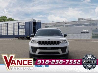 2026 Jeep Grand Cherokee Laredo Altitude