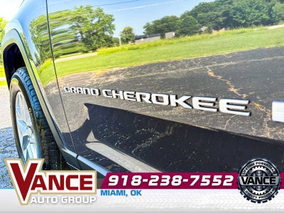 2025 Jeep Grand Cherokee L GRAND CHEROKEE L LAREDO X 4X4