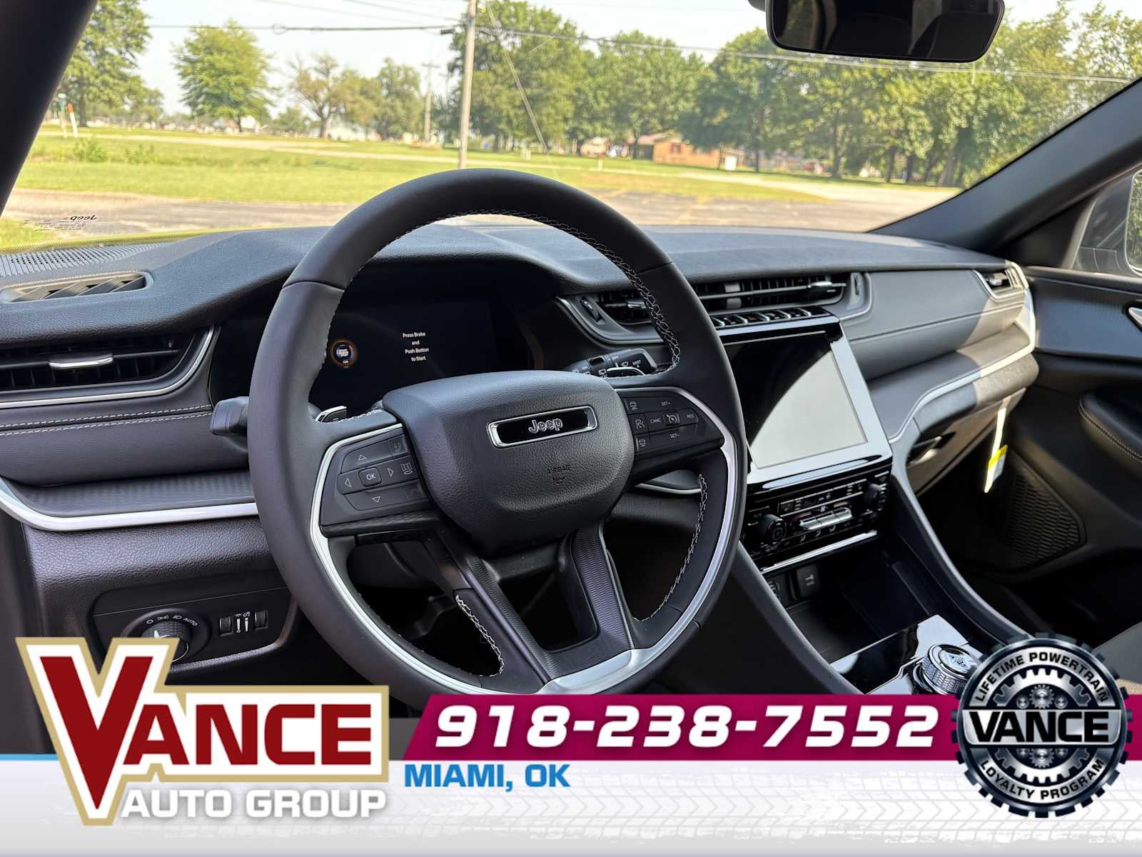 2025 Jeep Grand Cherokee L GRAND CHEROKEE L LAREDO X 4X4