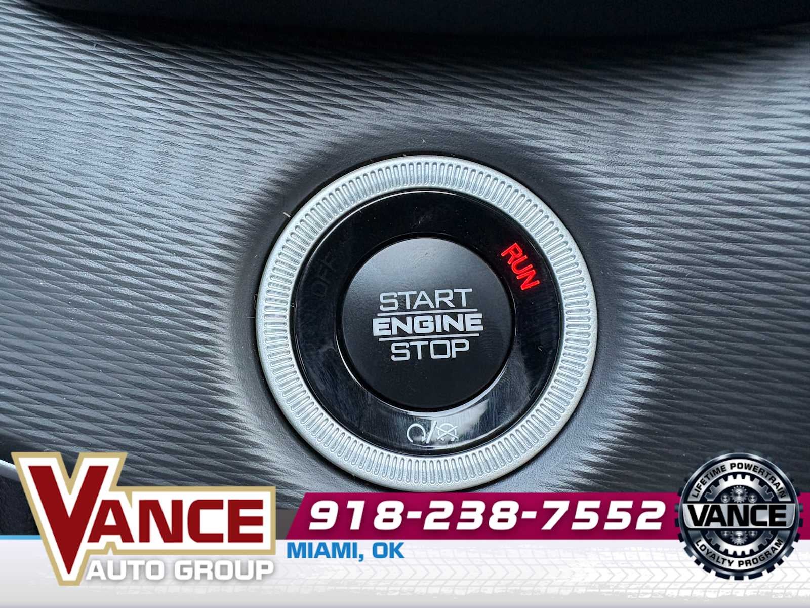 2025 Jeep Grand Cherokee L GRAND CHEROKEE L LAREDO X 4X4