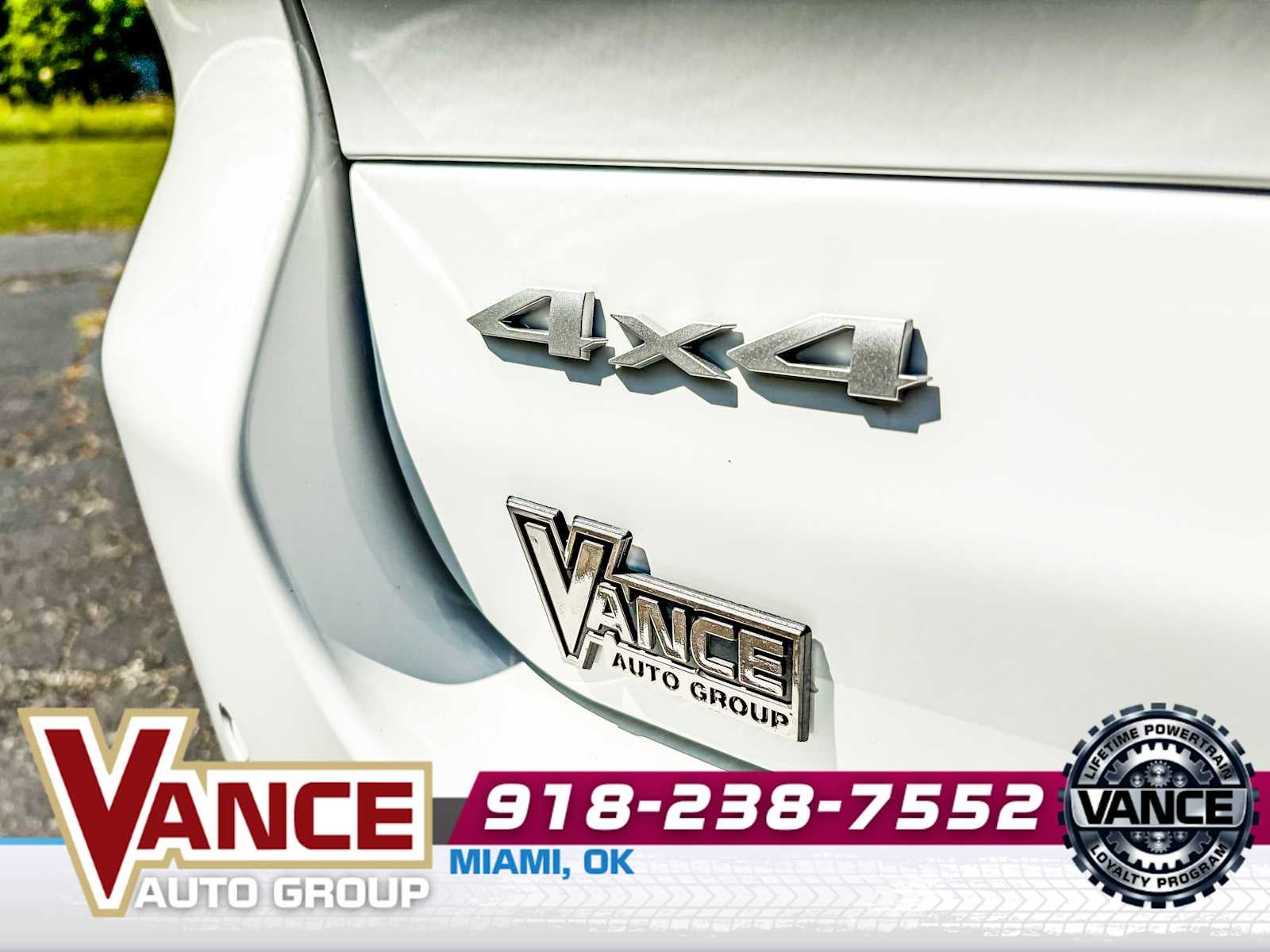 2025 Jeep Grand Cherokee L GRAND CHEROKEE L LAREDO X 4X4