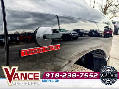 2026 RAM Ram 2500 RAM 2500 BLACK EXPRESS CREW CAB 4X4 6'4' BOX