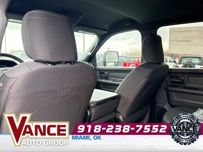 2026 RAM Ram 2500 RAM 2500 BLACK EXPRESS CREW CAB 4X4 6'4' BOX