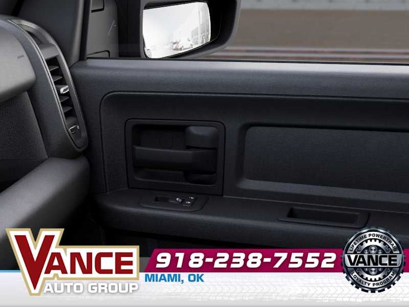 2026 RAM Ram 2500 RAM 2500 BLACK EXPRESS CREW CAB 4X4 6'4' BOX