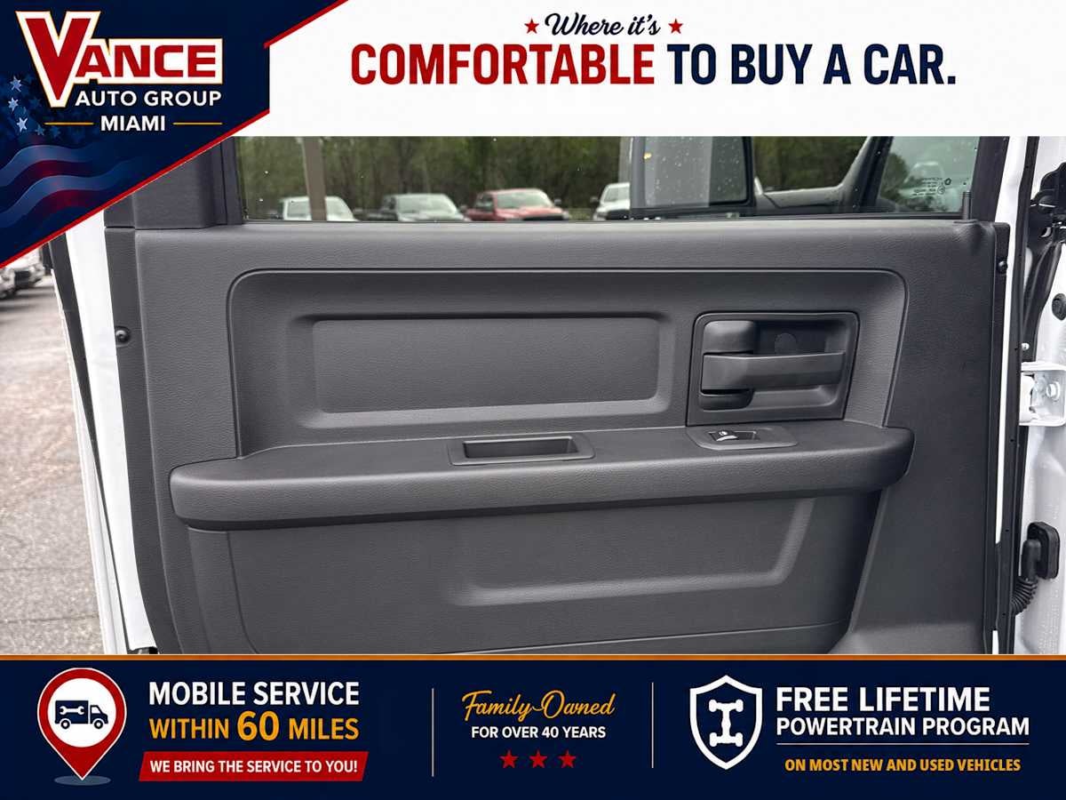 2027 RAM Ram 3500 Chassis Cab RAM 3500 TRADESMAN CREW CAB CHASSIS 4X4 60' CA
