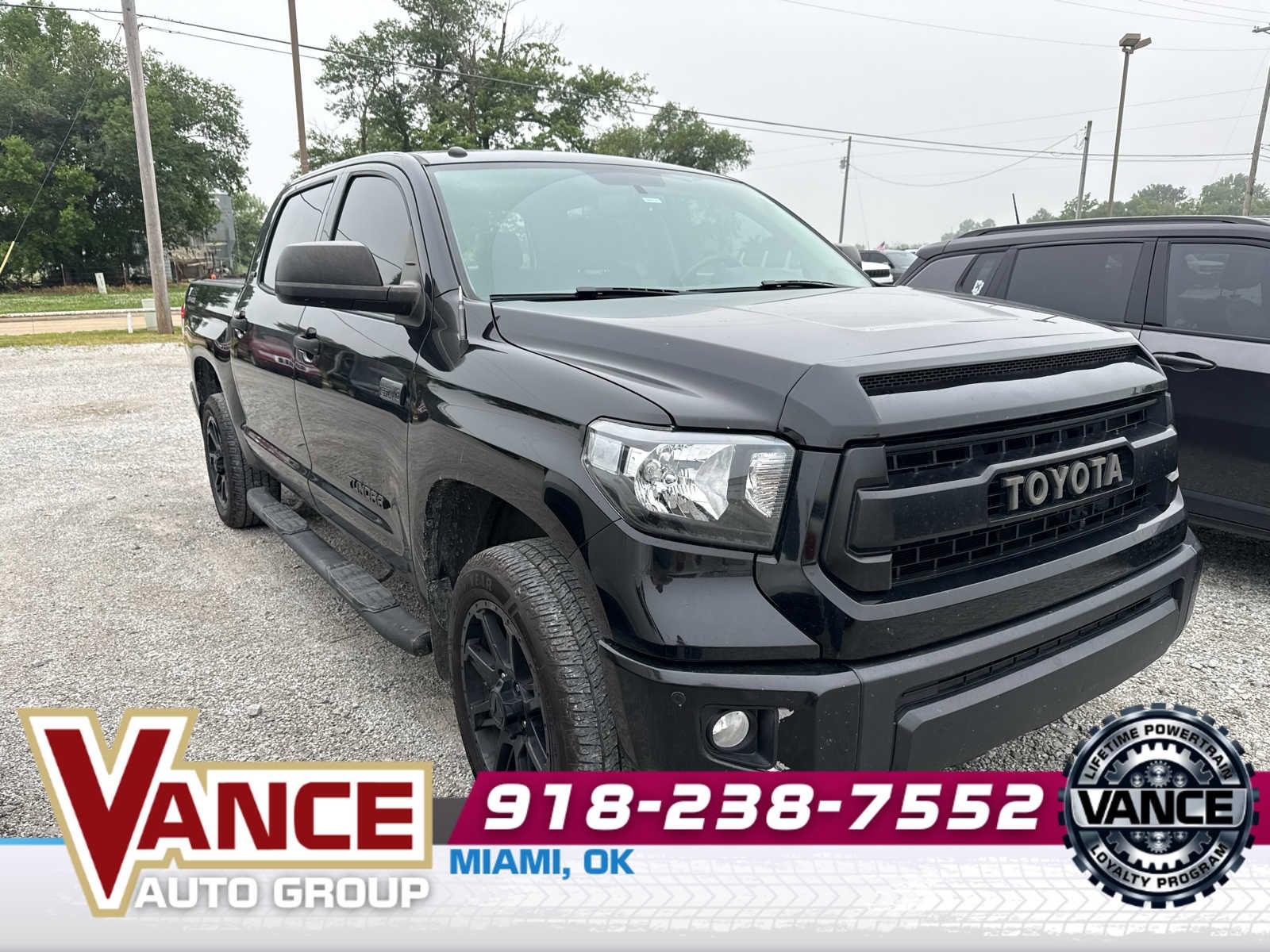 2017 Toyota Tundra SR5 5.7L V8