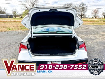 2025 Hyundai Elantra SEL Convenience