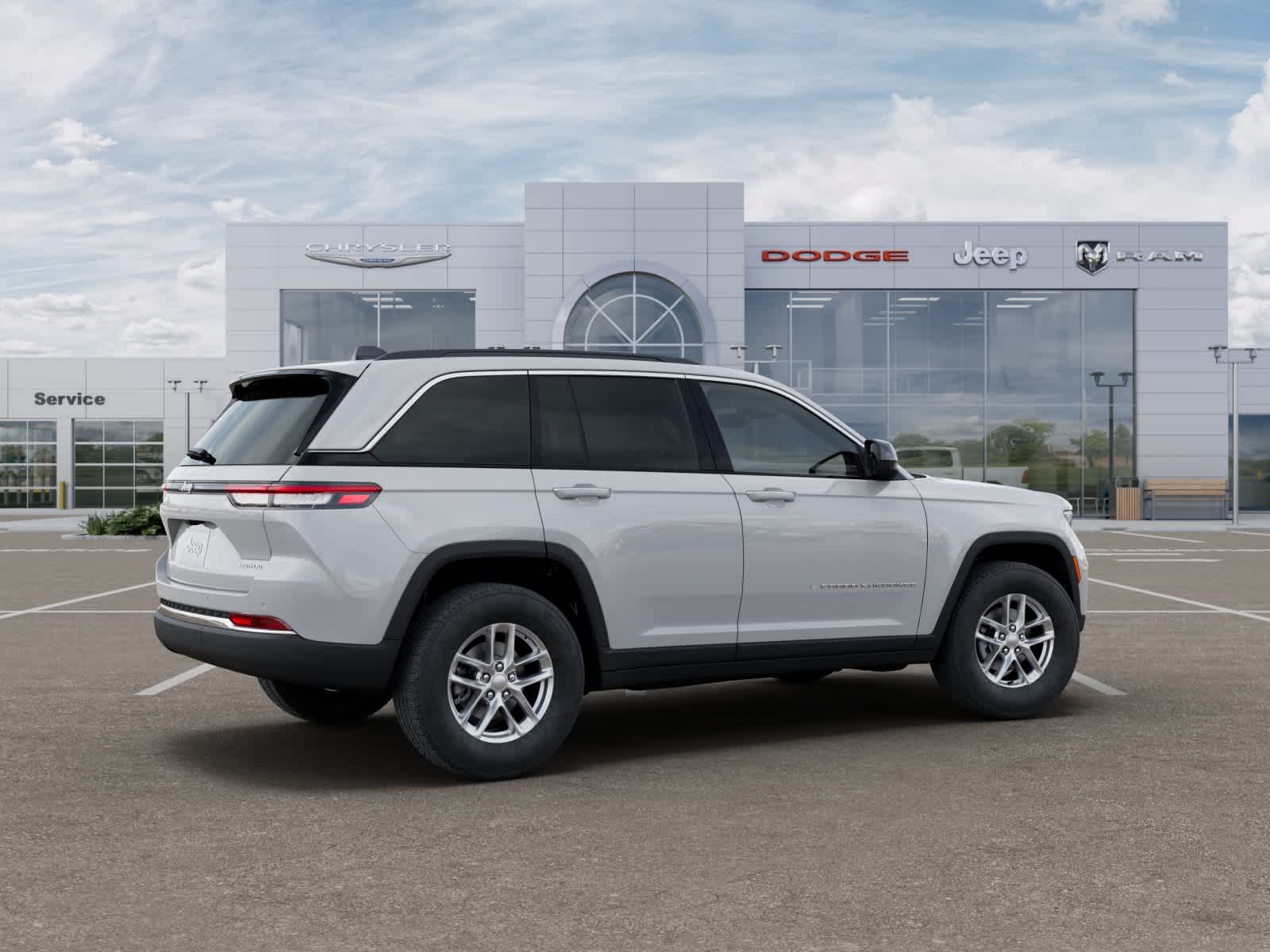 2025 Jeep Grand Cherokee Laredo