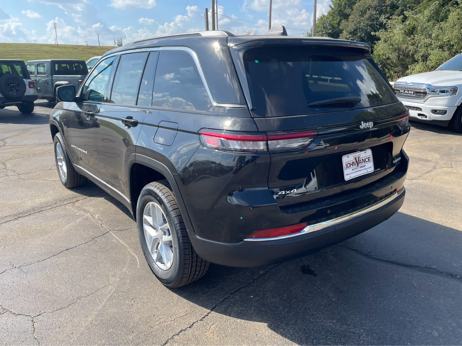 2025 Jeep Grand Cherokee Laredo X