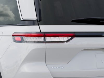 2027 Jeep Grand Cherokee Laredo