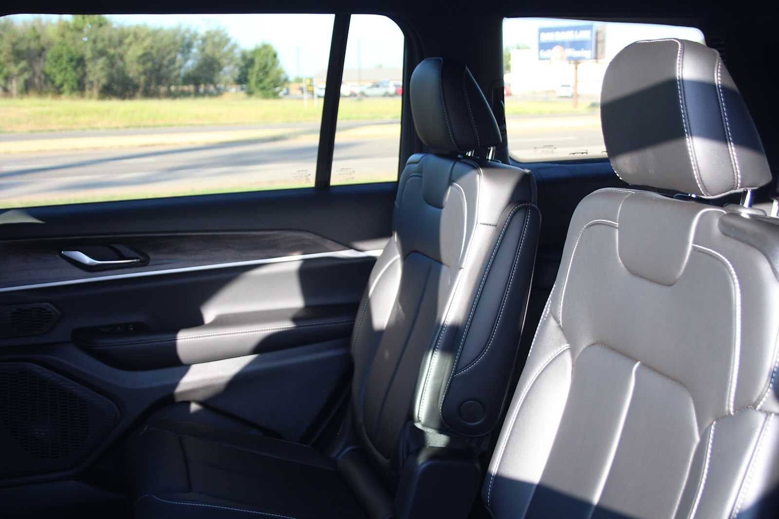 2027 Jeep Grand Cherokee L Limited