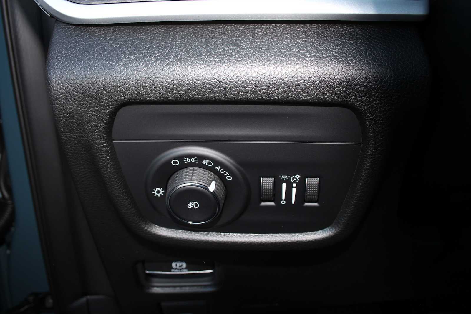 2027 Jeep Grand Cherokee L Limited
