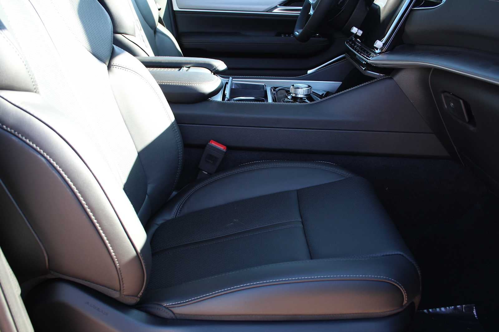 2026 Jeep Grand Wagoneer 4x4