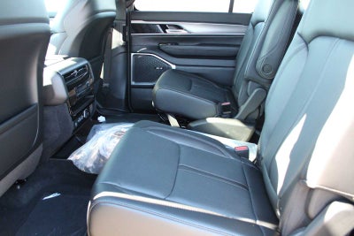 2026 Jeep Grand Wagoneer 4x4