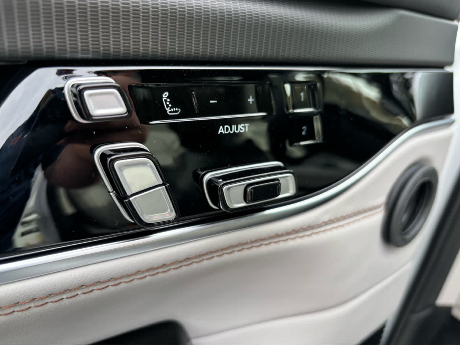 2026 Jeep Grand Wagoneer Summit Obsidian