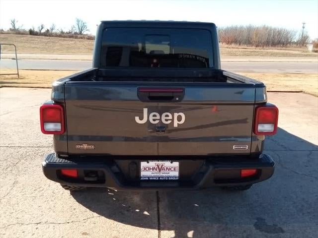 2023 Jeep Gladiator Overland