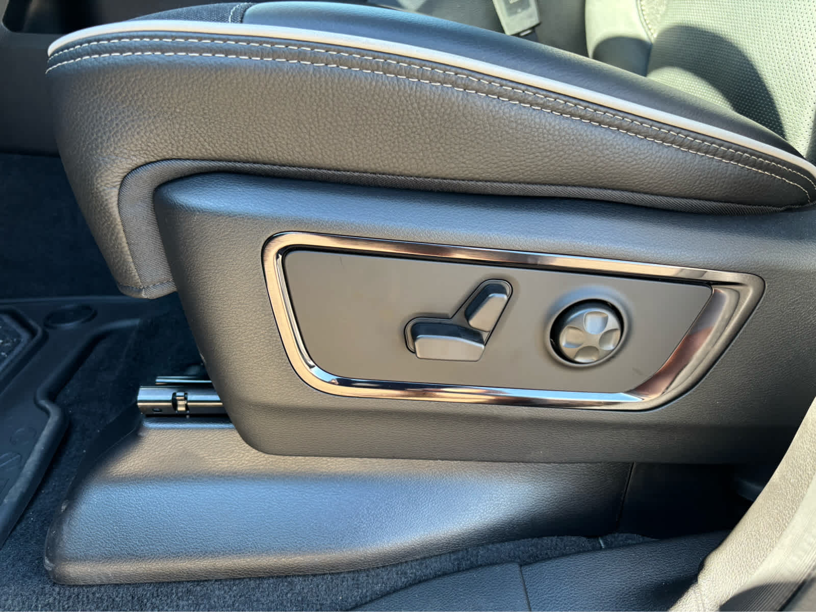 2026 RAM Ram 1500 Limited