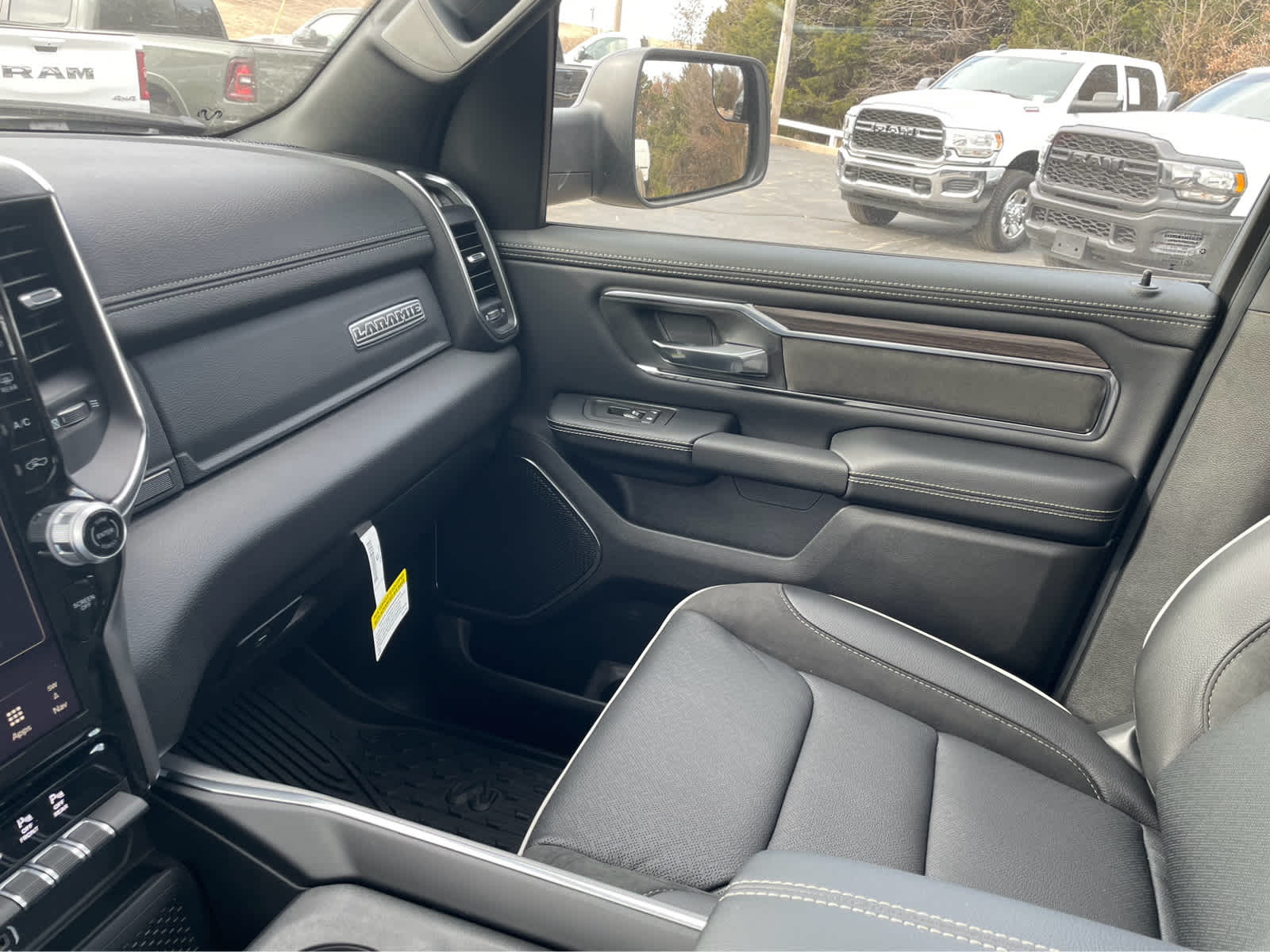 2026 RAM Ram 1500 Laramie