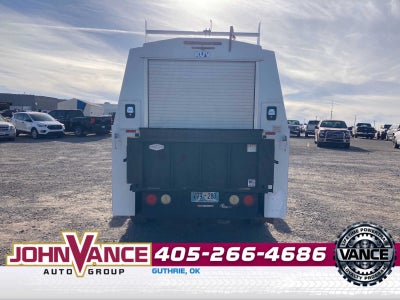 2017 Ford F-350 Chassis XL