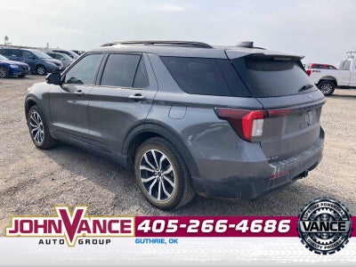 2025 Ford Explorer ST-Line