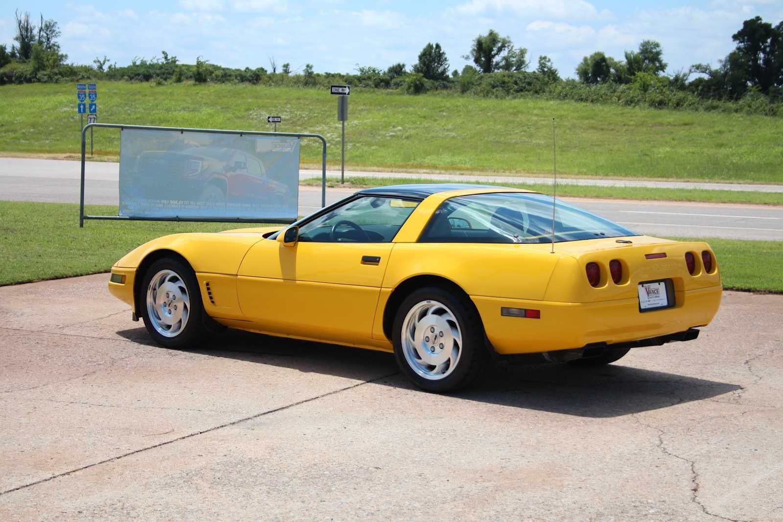 1995 Chevrolet Corvette 2dr Coupe