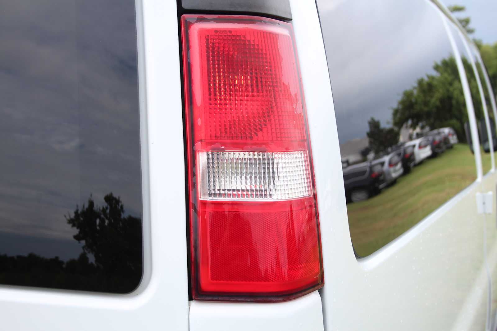 2019 Chevrolet Express 3500 LS