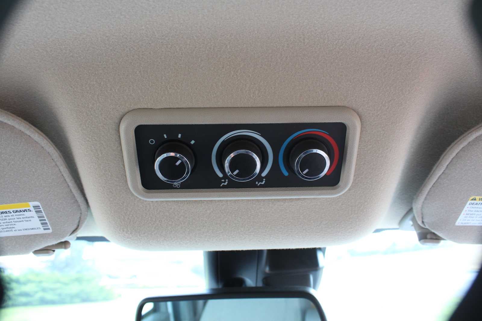 2025 Chevrolet Express Passenger LT