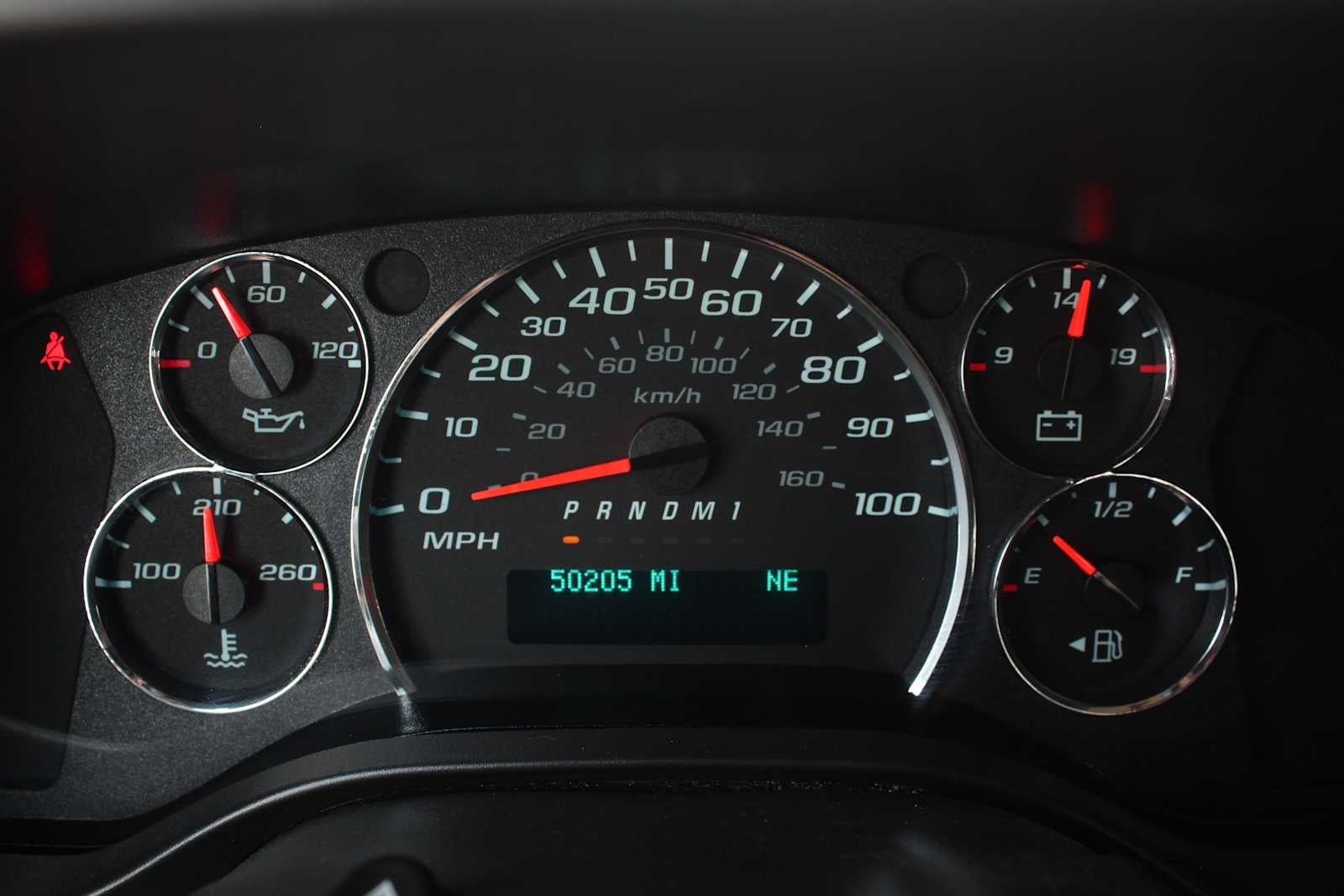 2025 Chevrolet Express Passenger LT