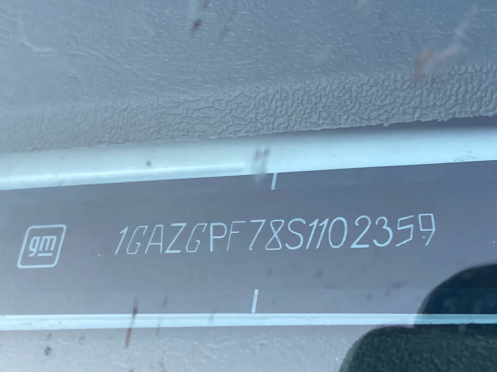 2025 Chevrolet Express Passenger LT