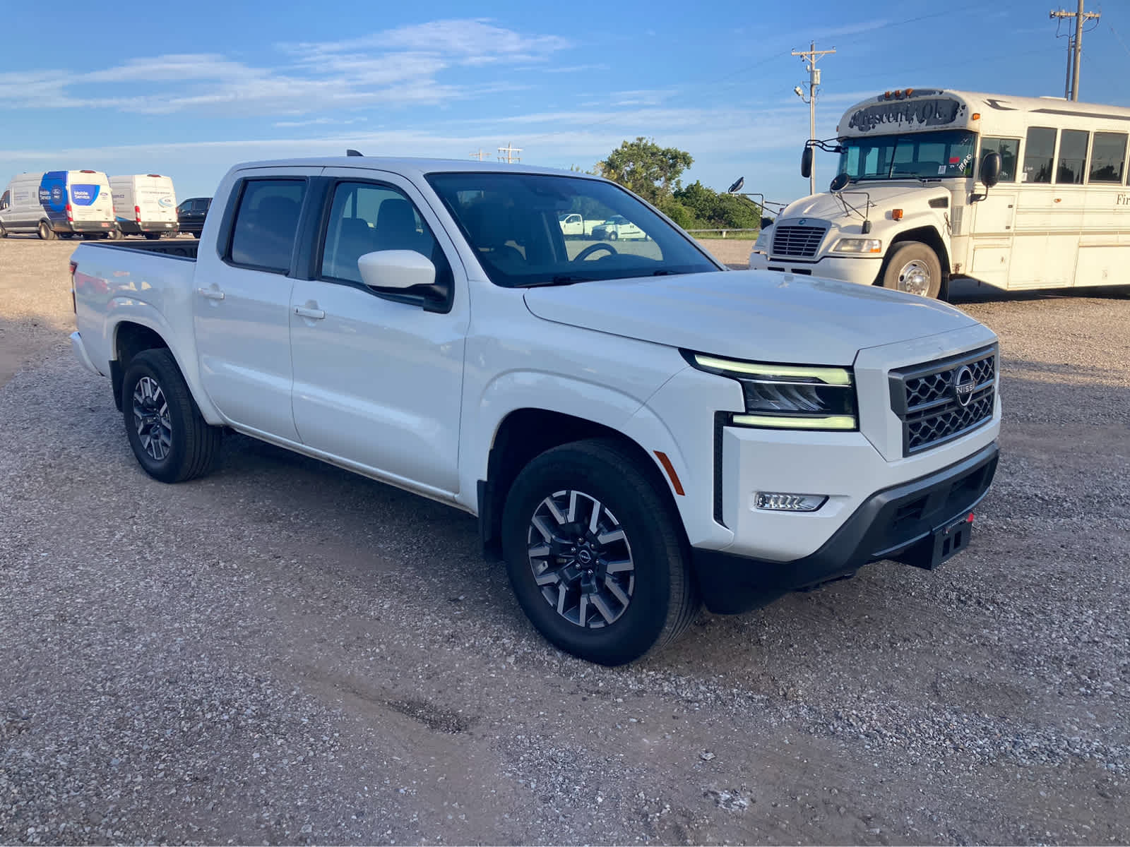 2023 Nissan Frontier SV