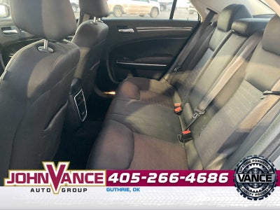 2022 Chrysler 300 Touring