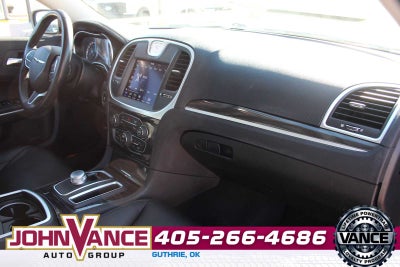 2021 Chrysler 300 Touring L