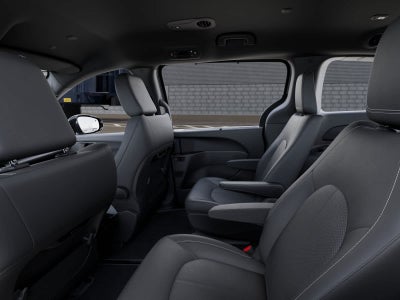 2026 Chrysler Voyager LX