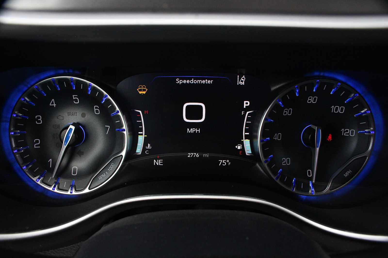 2025 Chrysler Pacifica Select