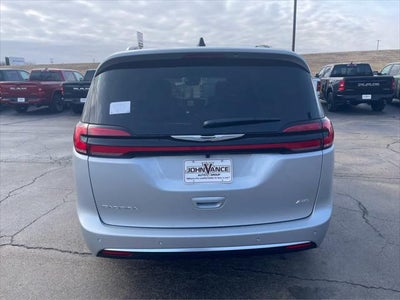 2026 Chrysler Pacifica Pinnacle