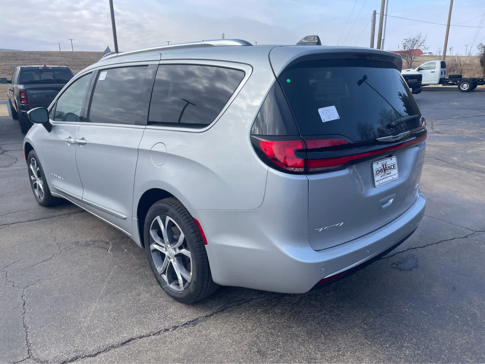 2026 Chrysler Pacifica Pinnacle