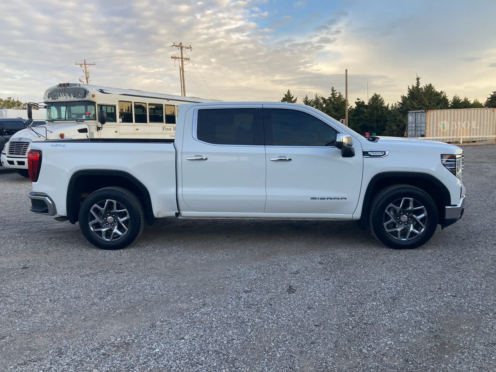 2023 GMC Sierra 1500 SLT