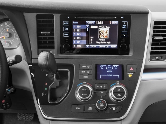 2016 Toyota Sienna LE AAS