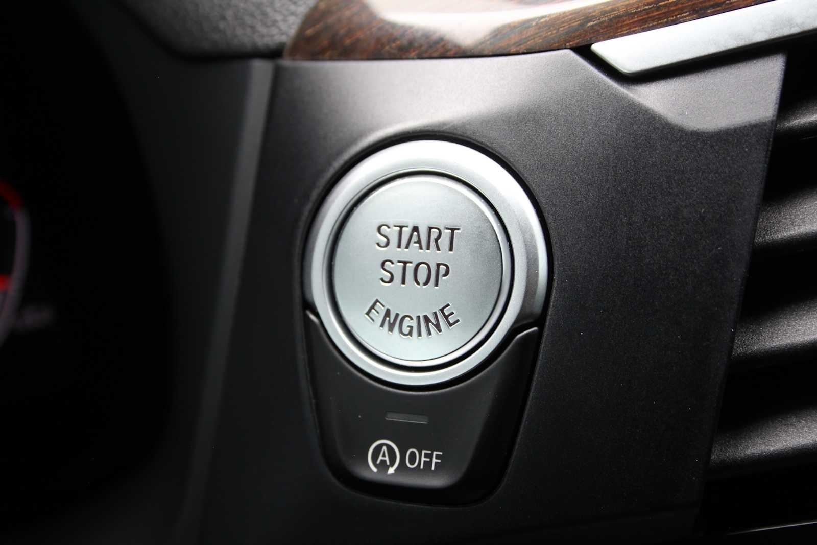 2021 BMW X4 xDrive30i