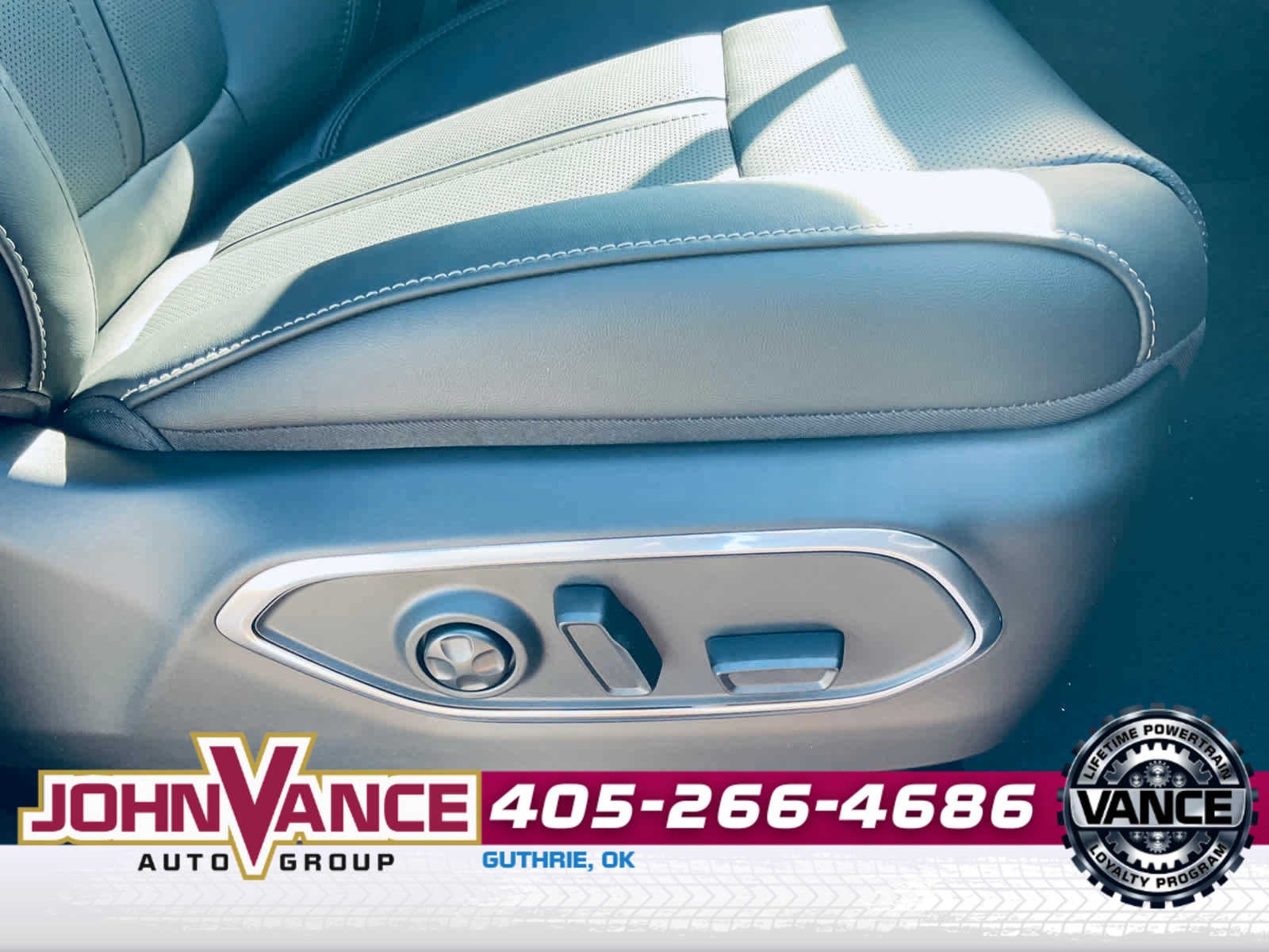 2024 Jeep Wagoneer Base