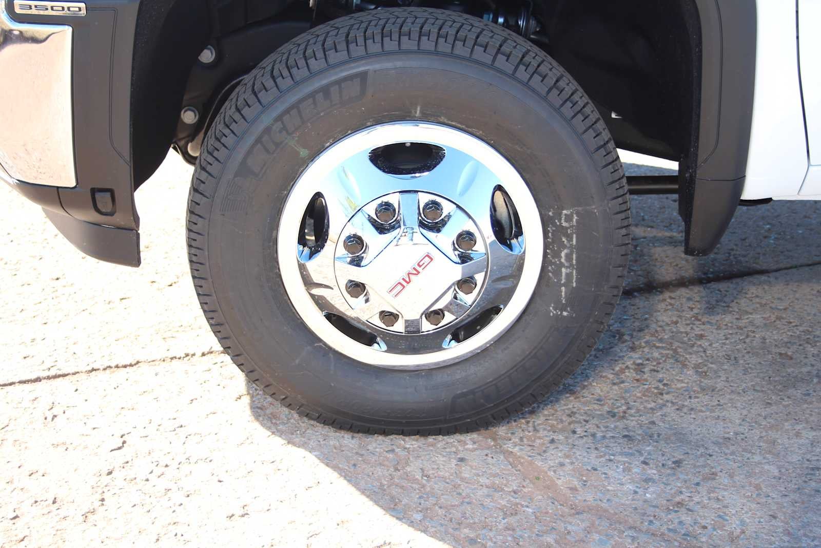 2026 GMC Sierra 3500HD SLE