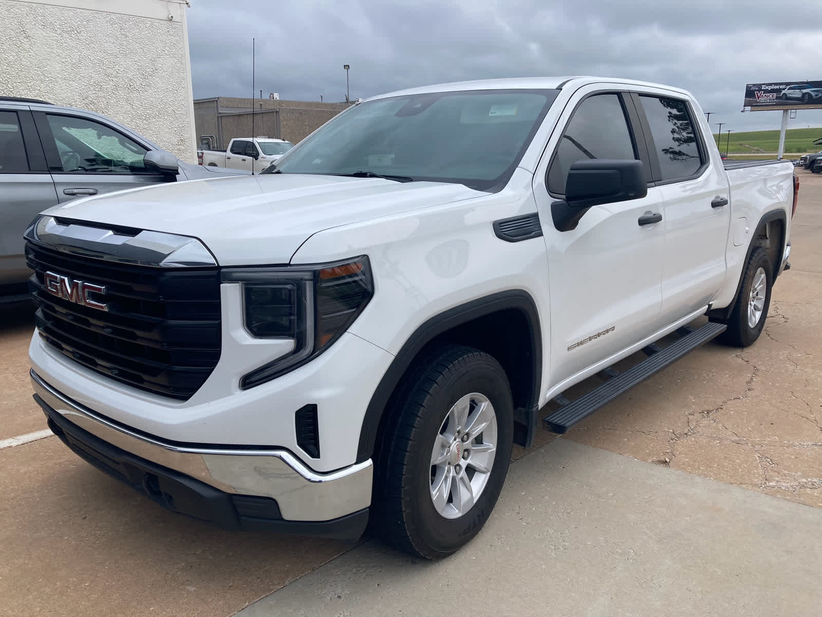 2023 GMC Sierra 1500 Pro