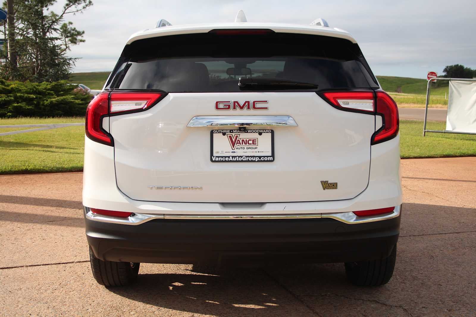2023 GMC Terrain SLT