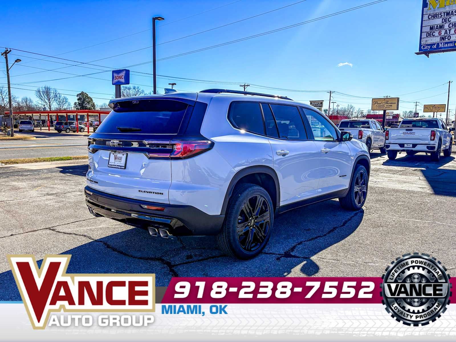 2026 GMC Acadia Elevation