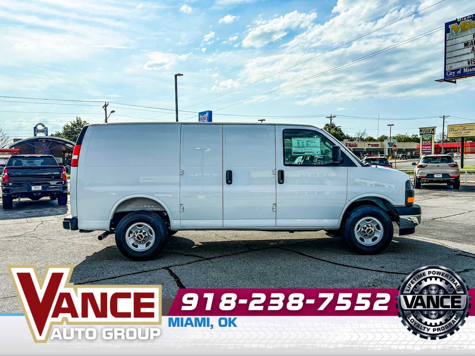 2025 GMC Savana Cargo 2500 Work Van