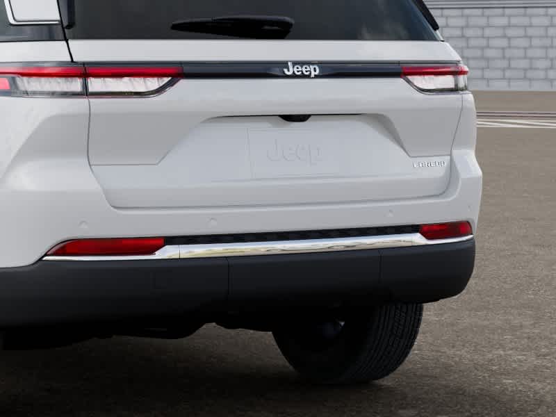 2027 Jeep Grand Cherokee GRAND CHEROKEE LAREDO 4X2