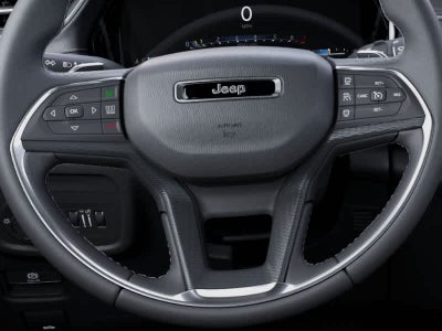 2027 Jeep Grand Cherokee GRAND CHEROKEE LAREDO 4X2